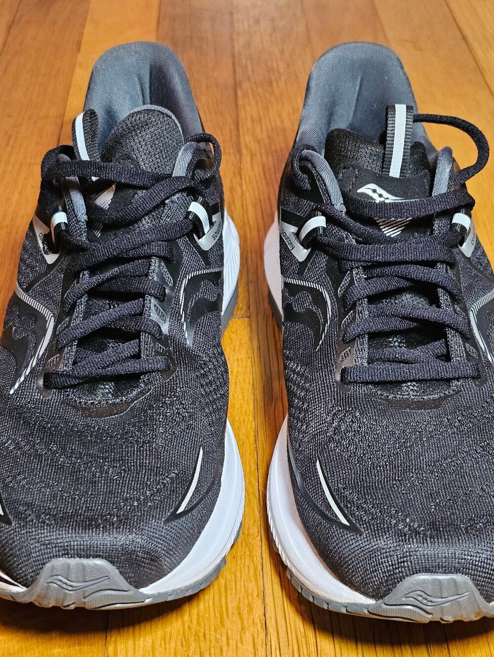 Saucony Mens FormFit PwrRun Black Athletic Running Sneakers Shoes Sz 8.5 EUC